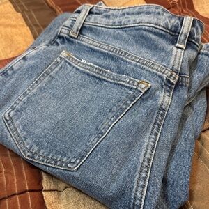 Abercrombie & Fitch Curve Love 90s Relaxed High Rise LONG Jeans